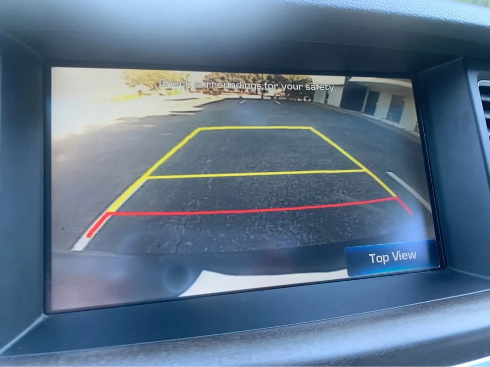 2016 Hyundai Genesis - Image 13 of 20