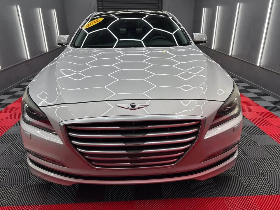 2016 Hyundai Genesis - Image 2 of 19