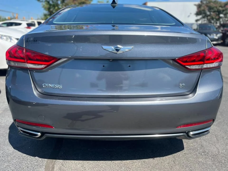 2016 Hyundai Genesis - Image 8 of 20