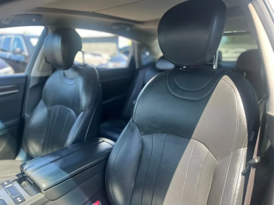 2016 Hyundai Genesis - Image 12 of 20