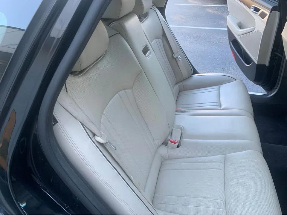 2016 Hyundai Genesis - Image 19 of 20