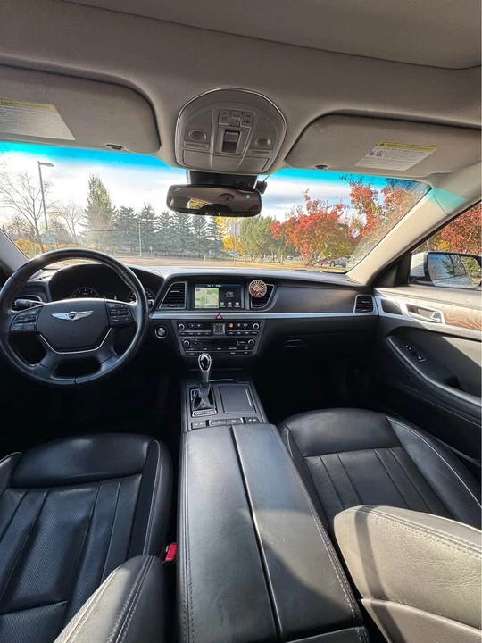 2016 Hyundai Genesis - Image 7 of 12
