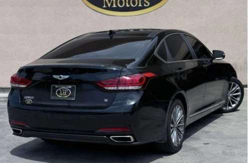 2016 Hyundai Genesis - Image 4 of 11