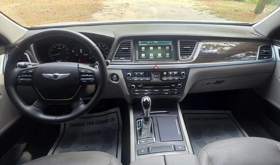 2016 Hyundai Genesis - Image 6 of 13