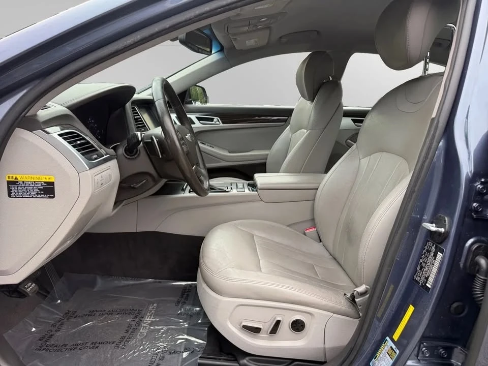2016 Hyundai Genesis - Image 13 of 20