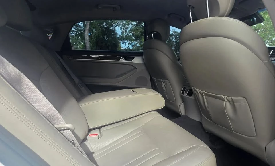 2016 Hyundai Genesis - Image 13 of 13