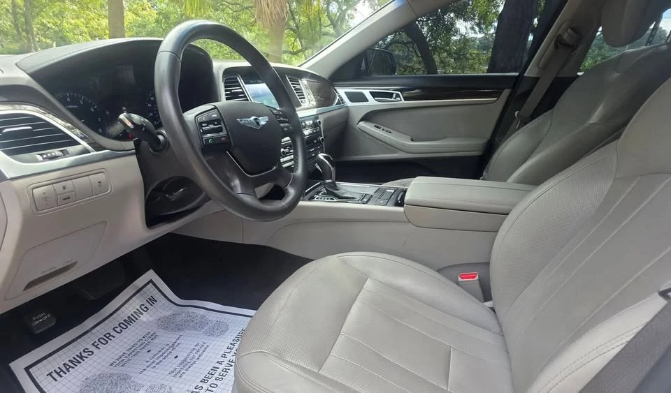 2016 Hyundai Genesis - Image 7 of 13