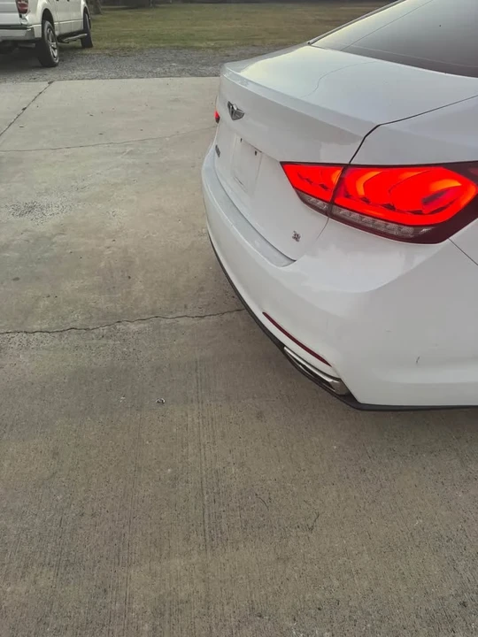 2016 Hyundai Genesis - Image 3 of 8