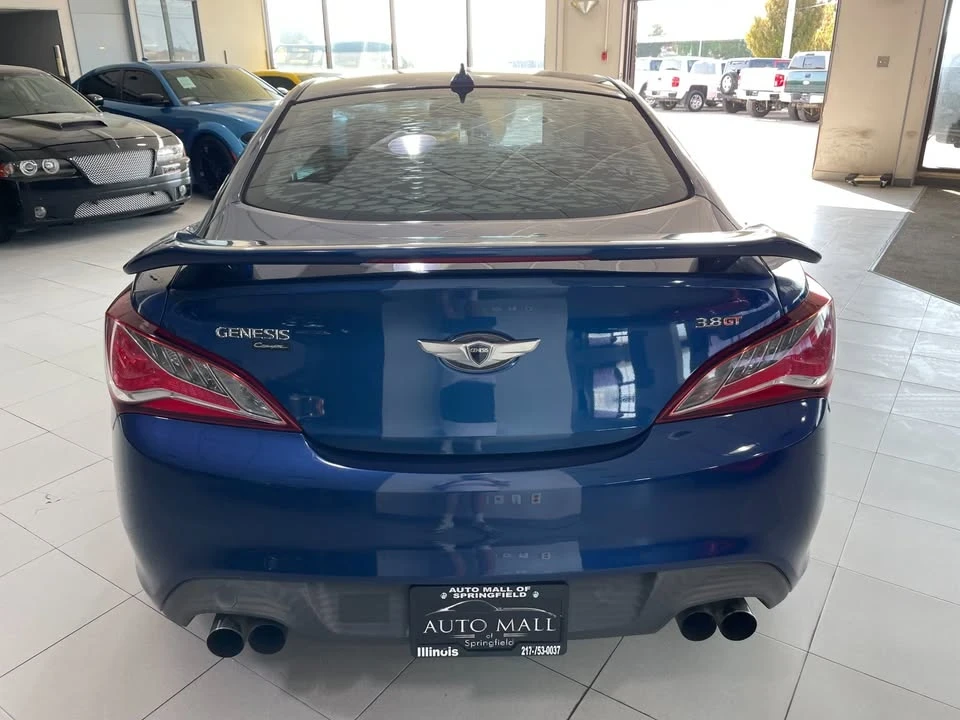 2016 Hyundai Genesis - Image 5 of 19