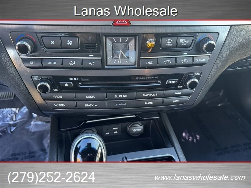 2016 Hyundai Genesis - Image 12 of 19