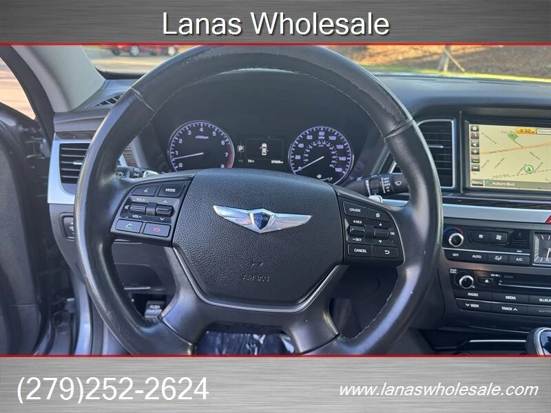 2016 Hyundai Genesis - Image 11 of 19
