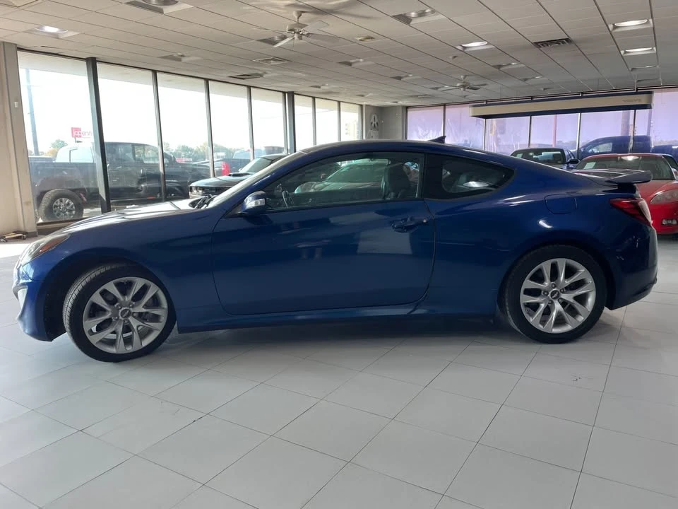 2016 Hyundai Genesis - Image 3 of 19