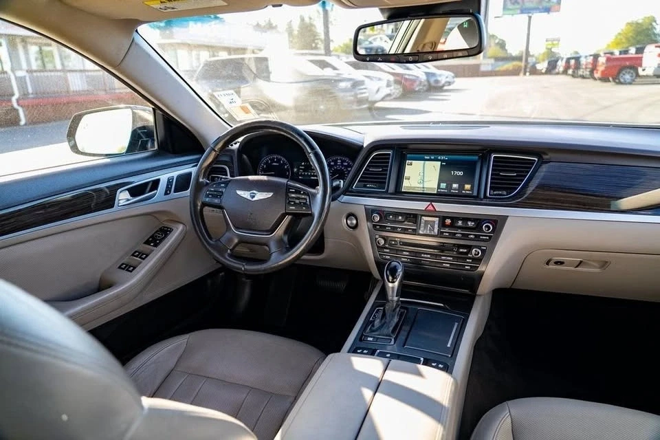 2016 Hyundai Genesis - Image 10 of 10