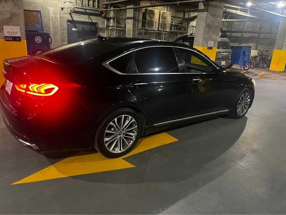 2016 Hyundai Genesis - Image 2 of 10