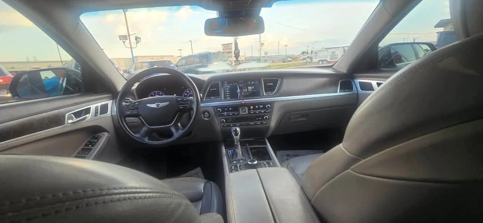 2016 Hyundai Genesis - Image 5 of 7