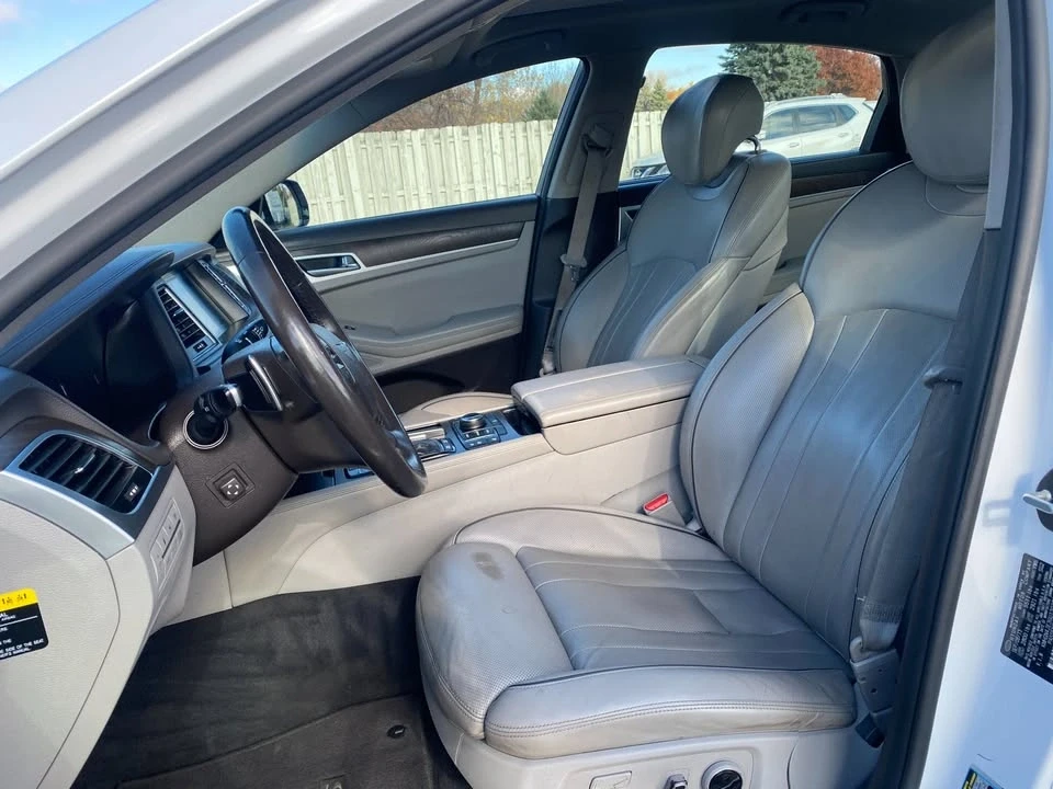 2016 Hyundai Genesis - Image 9 of 14