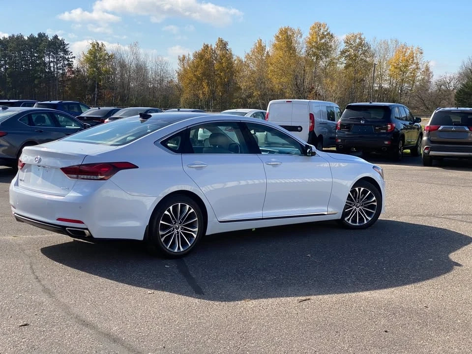2016 Hyundai Genesis - Image 4 of 14