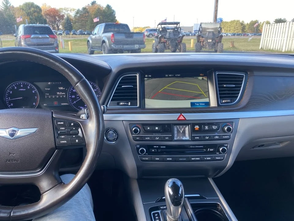 2016 Hyundai Genesis - Image 10 of 14