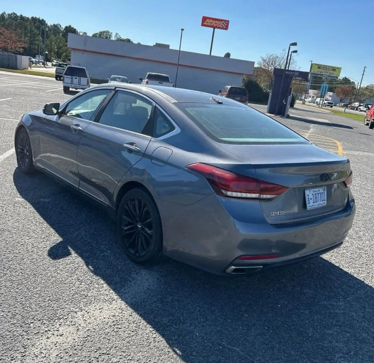 2016 Hyundai Genesis - Image 3 of 18