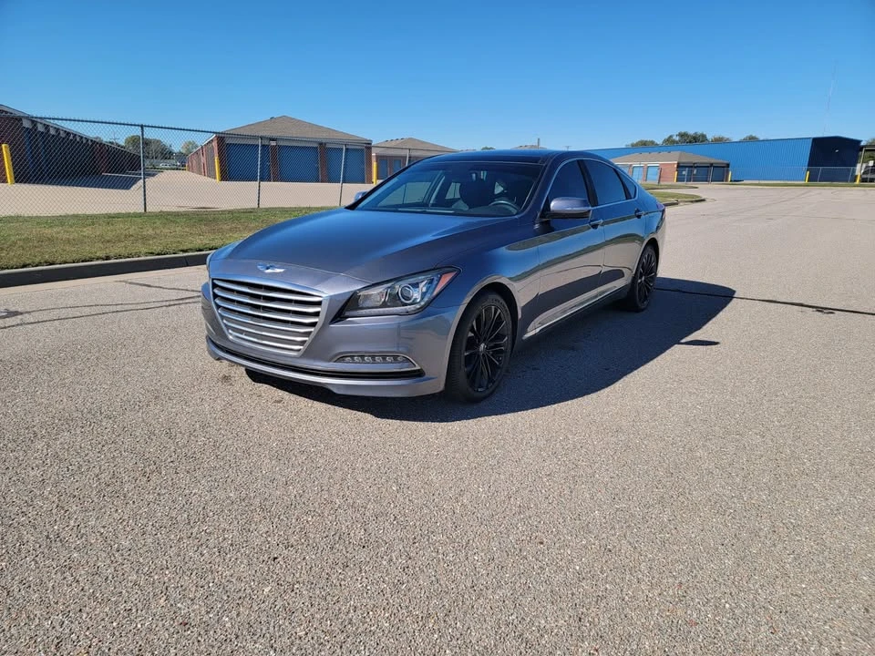 2016 Hyundai Genesis - Image 3 of 17