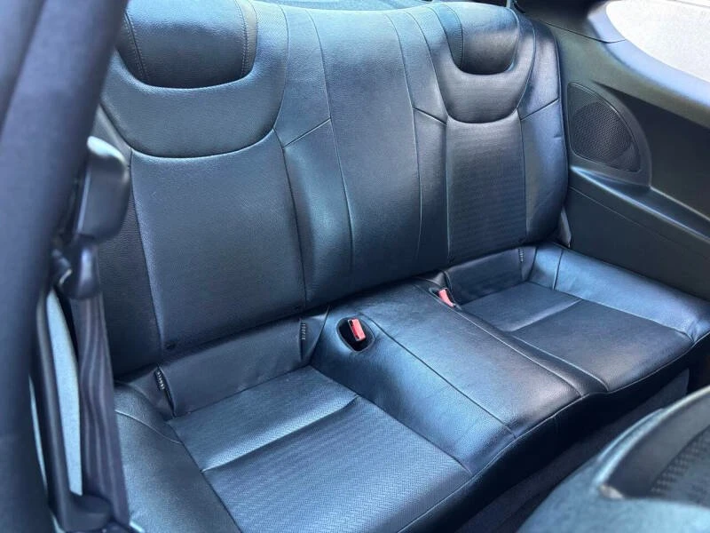 2016 Hyundai Genesis - Image 16 of 20