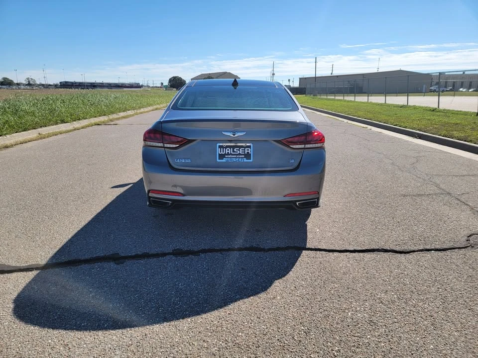 2016 Hyundai Genesis - Image 6 of 17