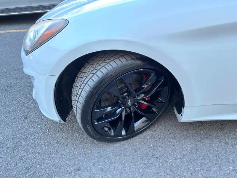 2016 Hyundai Genesis - Image 20 of 20
