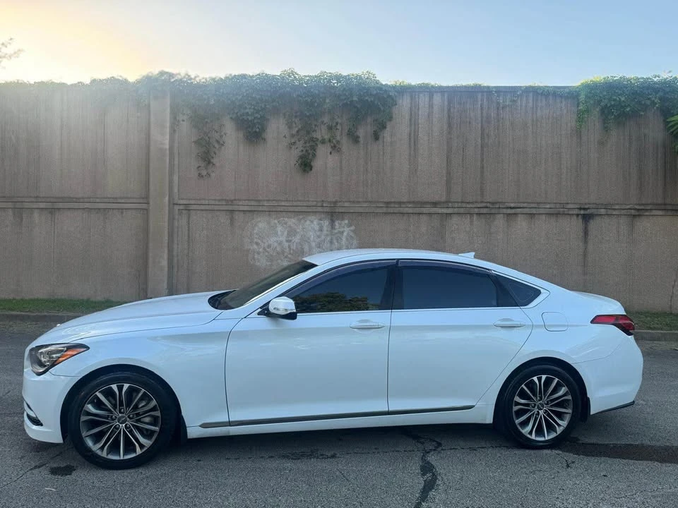 2016 Hyundai Genesis - Image 7 of 16