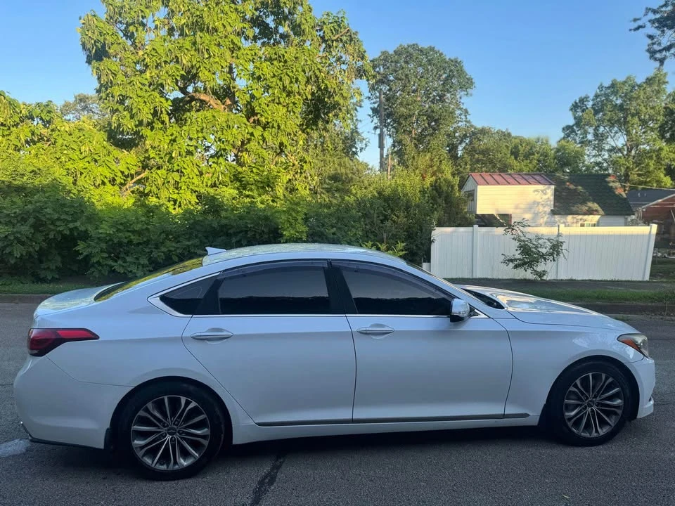 2016 Hyundai Genesis - Image 8 of 16