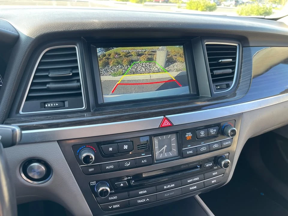 2016 Hyundai Genesis - Image 13 of 13