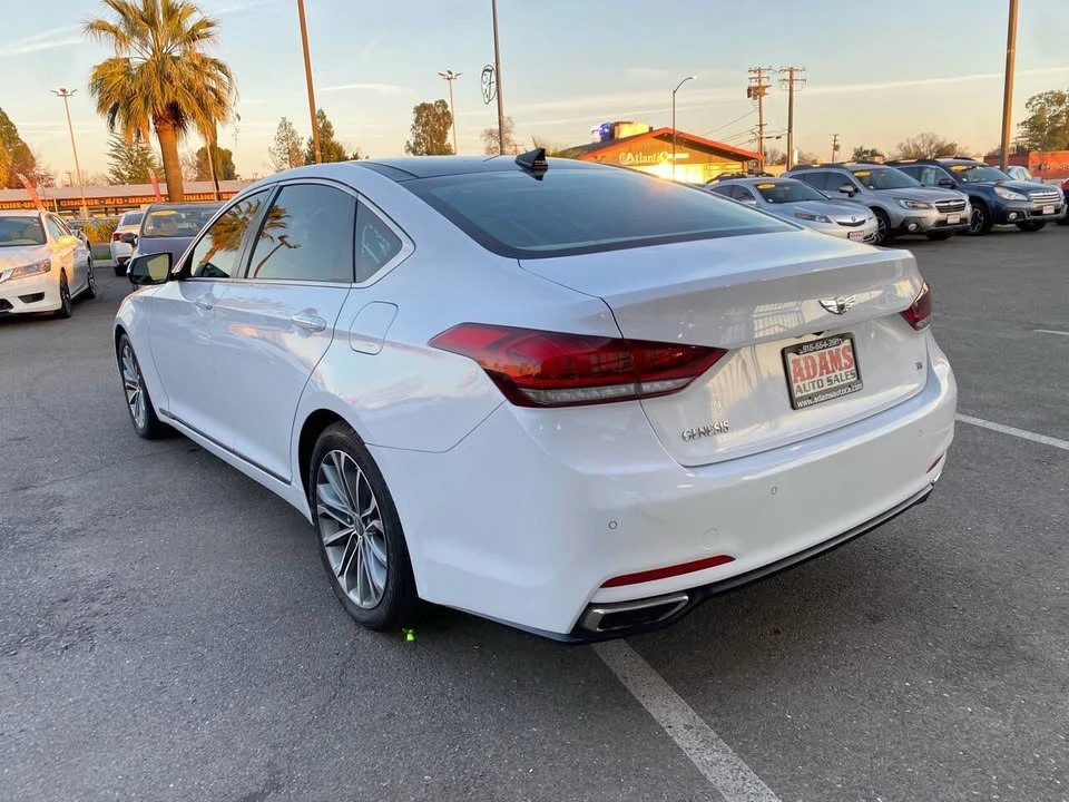 2016 Hyundai Genesis - Image 5 of 20