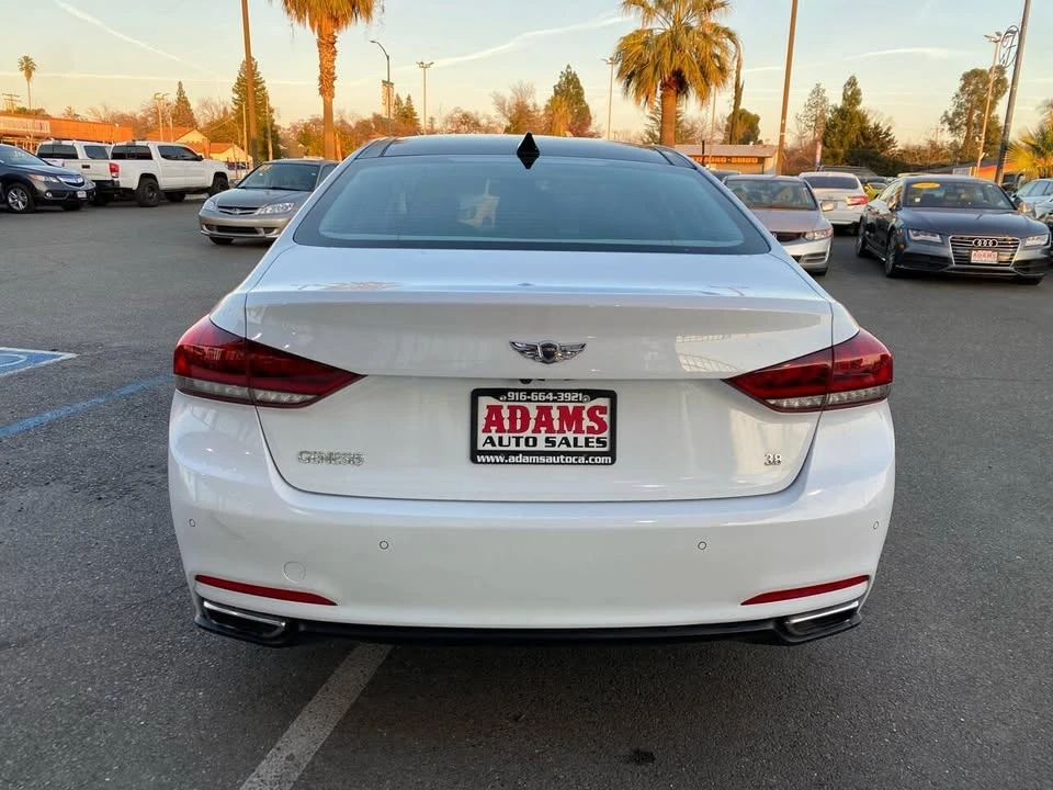 2016 Hyundai Genesis - Image 4 of 20