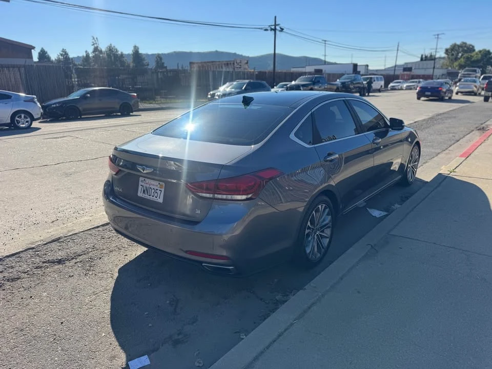 2016 Hyundai Genesis - Image 3 of 9