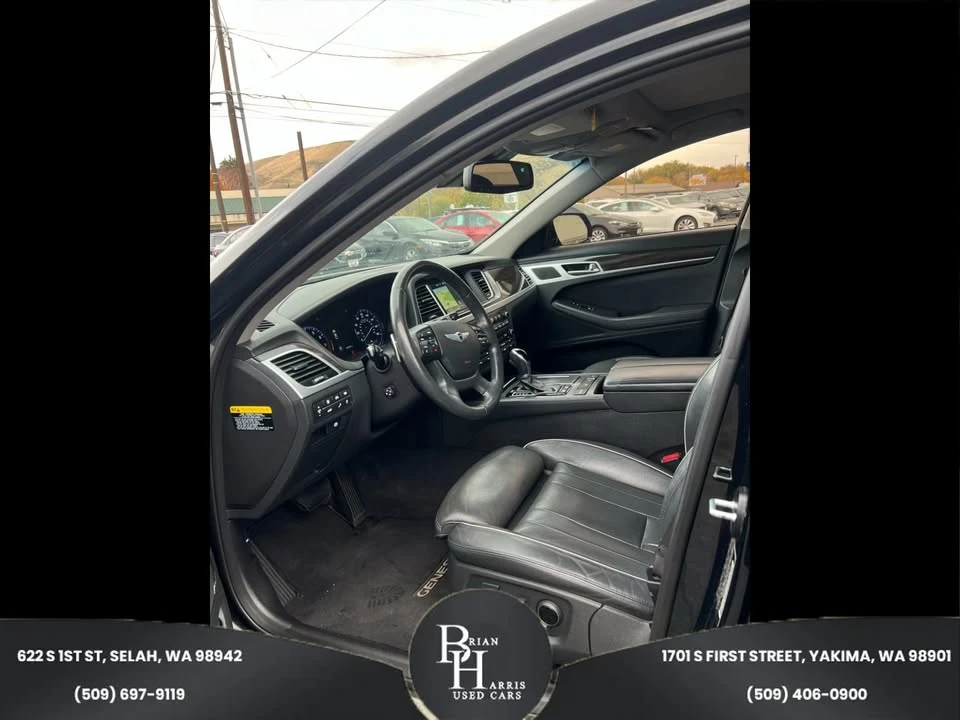 2016 Hyundai Genesis - Image 9 of 18