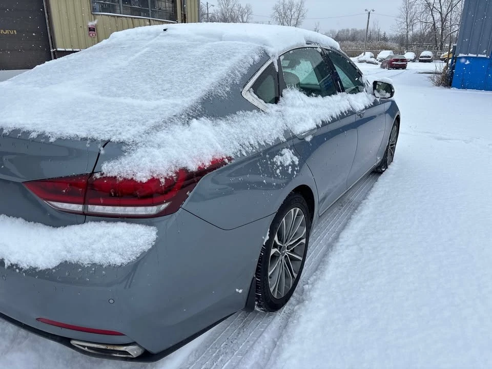 2016 Hyundai Genesis - Image 5 of 17
