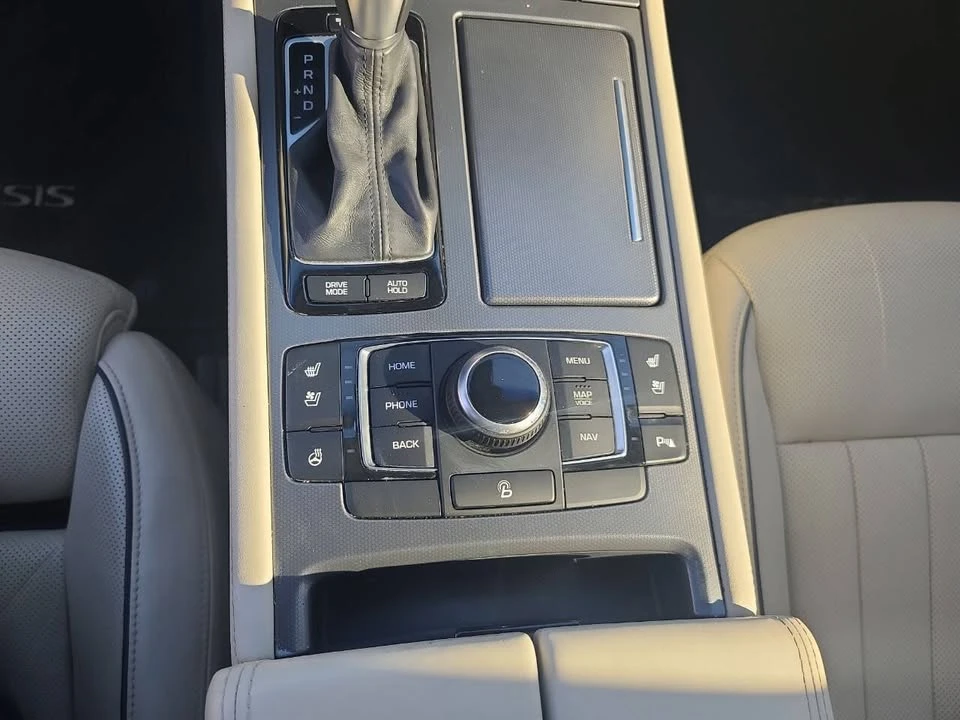 2016 Hyundai Genesis - Image 20 of 20