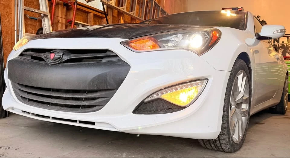 2016 Hyundai Genesis - Image 7 of 9