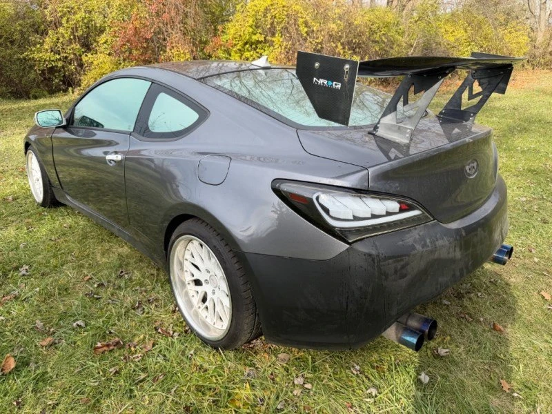 2016 Hyundai Genesis - Image 3 of 11