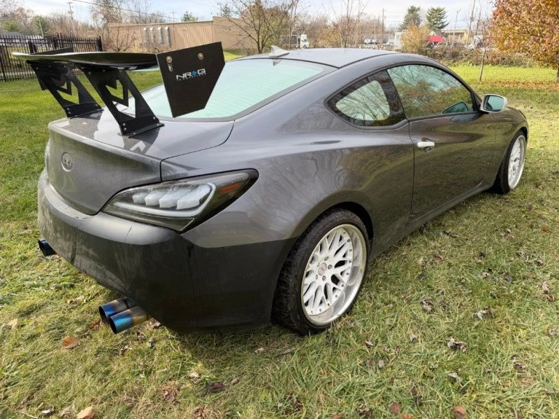 2016 Hyundai Genesis - Image 7 of 11