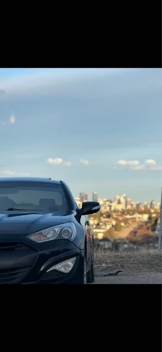 2016 Hyundai Genesis - Image 4 of 9