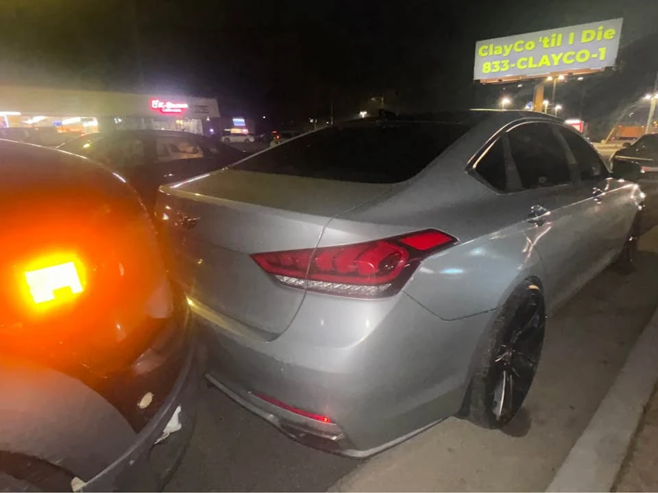 2016 Hyundai Genesis - Image 4 of 7