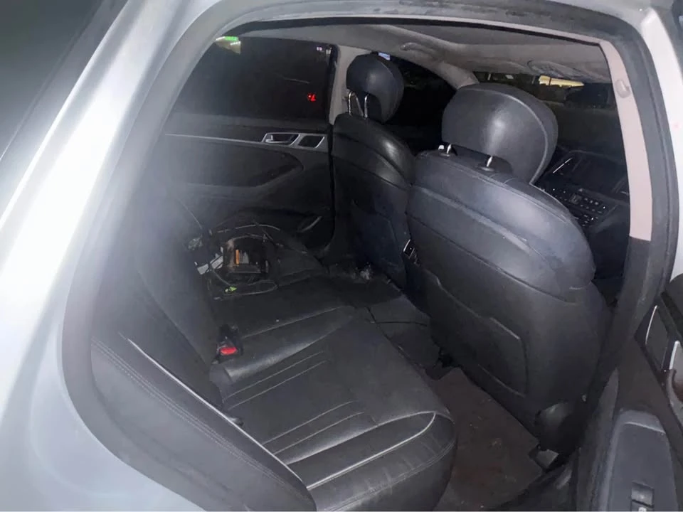 2016 Hyundai Genesis - Image 5 of 7