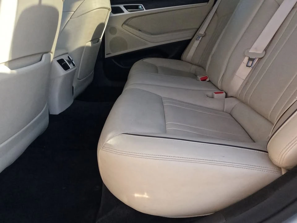 2016 Hyundai Genesis - Image 15 of 20
