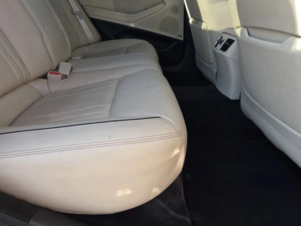 2016 Hyundai Genesis - Image 17 of 20