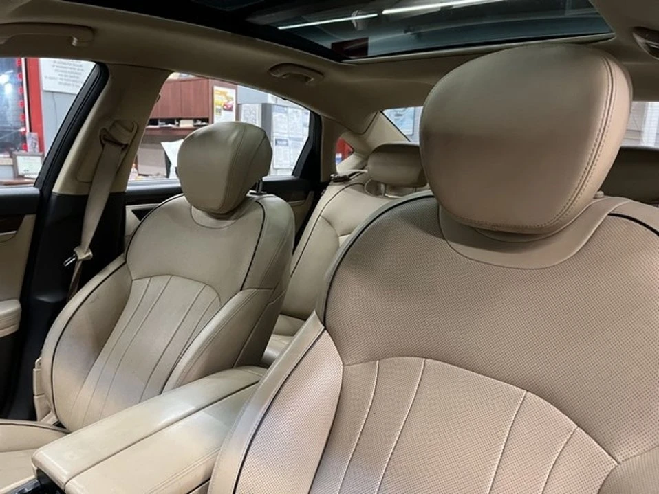 2016 Hyundai Genesis - Image 18 of 18