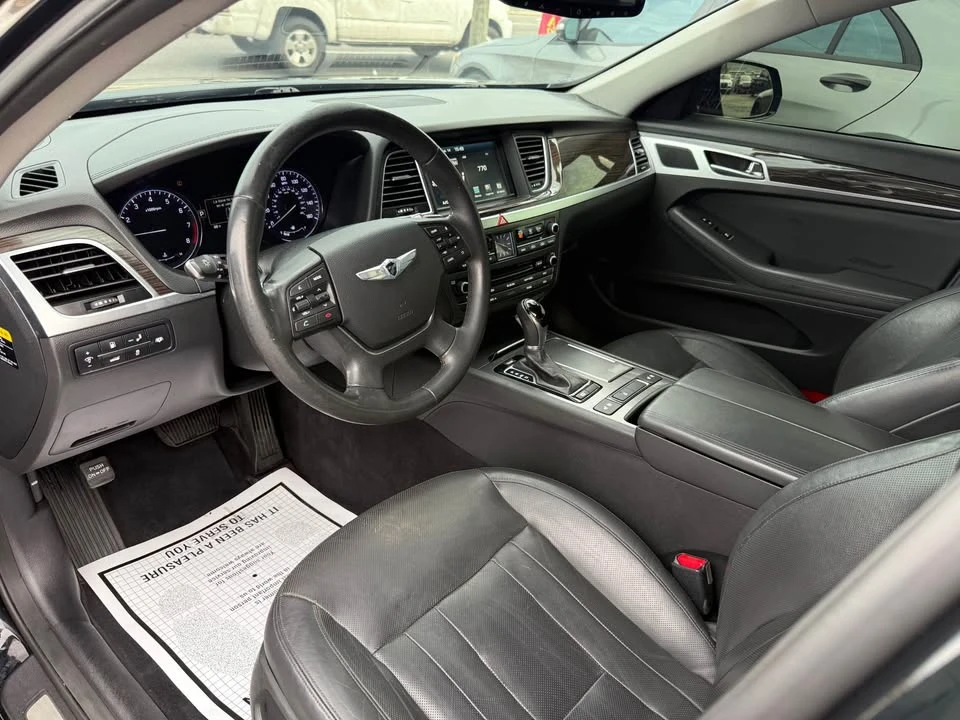 2016 Hyundai Genesis - Image 7 of 11