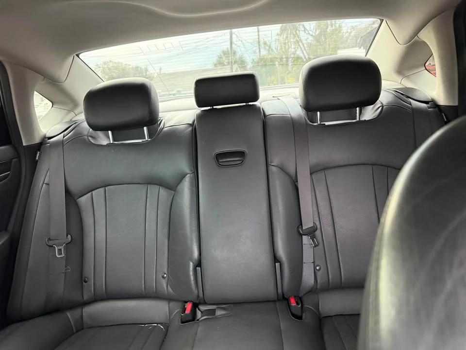 2016 Hyundai Genesis - Image 8 of 11