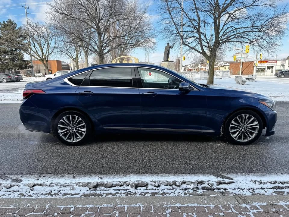 2016 Hyundai Genesis - Image 8 of 18