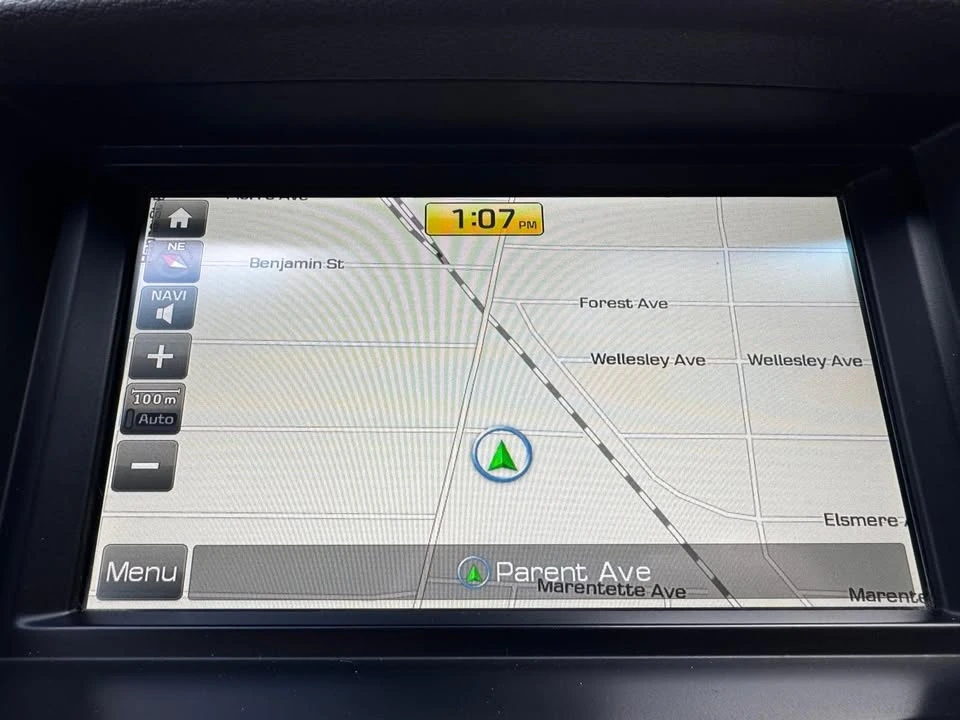 2016 Hyundai Genesis - Image 15 of 18