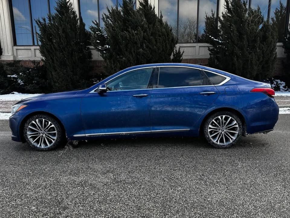 2016 Hyundai Genesis - Image 5 of 18